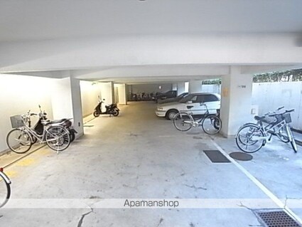 メゾンド別所[1R/19.01m2]の駐車場