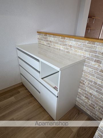 クリスタルアイの内装写真