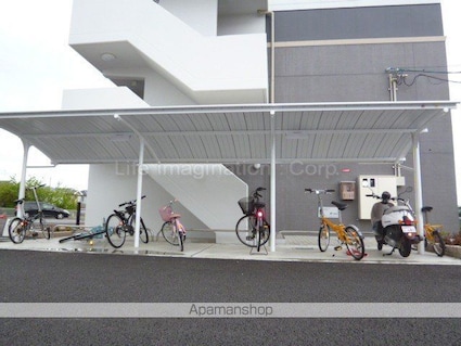 カモミール[2LDK/60.18m2]の共用部2