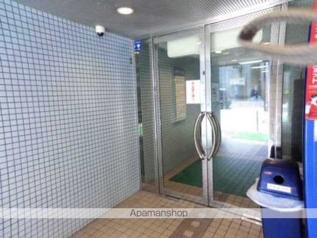 札幌19Lビルの玄関写真