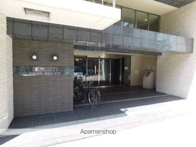 エステムコート新大阪IXグランブライトの玄関写真