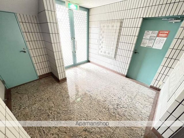 アメニティスエの玄関写真