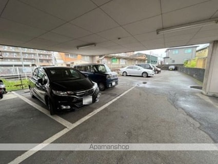 ステーションハウス久米Ⅴ[2LDK/61.26m2]の駐車場