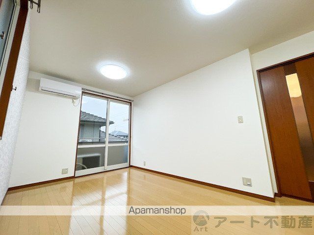 リヴェール森 A棟の内装写真