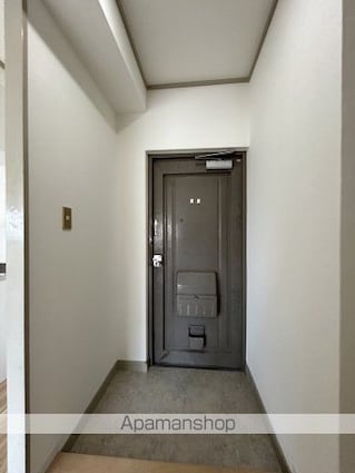 ビレッジ岩崎[2DK/45.32m2]の玄関