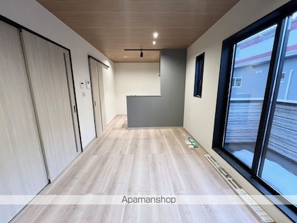 ビバン・メゾン[1LDK/84.34m2]のリビング・居間