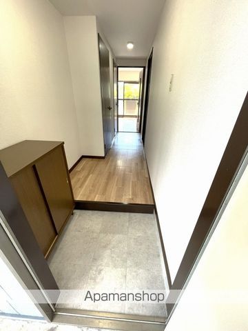 SURPLUS ONEサツミの内装写真