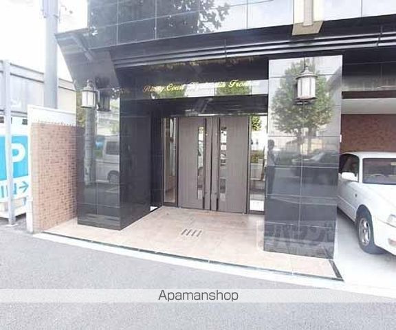 ライジングコート京都西院フロンティアの玄関写真