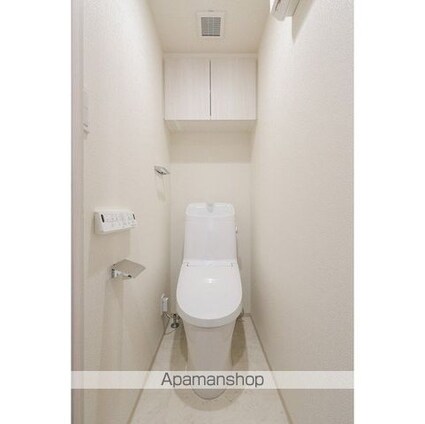 コンフォリア・リヴ横浜平沼[1K/20.72m2]のトイレ