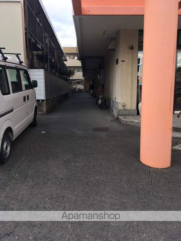 松下マンションの玄関写真