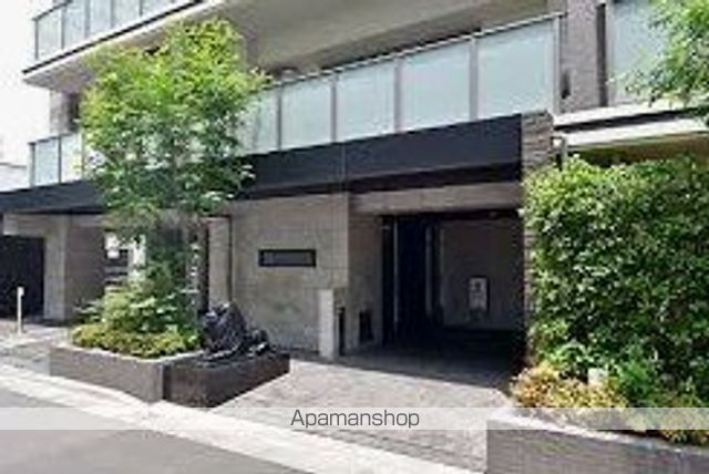 ライオンズ篠崎駅前レジデンスの玄関写真