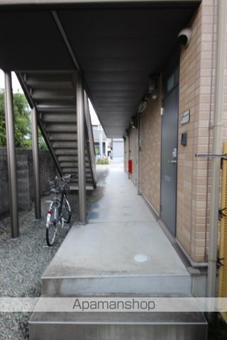 ハイツ・サンビエラの玄関写真