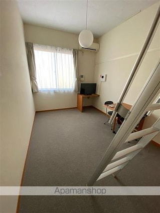 レオパレス北桜台ハウス[1K/19.87m2]のリビング・居間1