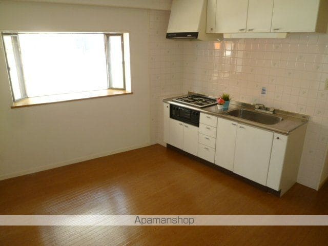ロイヤルハイツ新芦屋の内装写真
