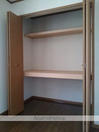 アグレブル北吉田[2LDK/58.53m2]の収納