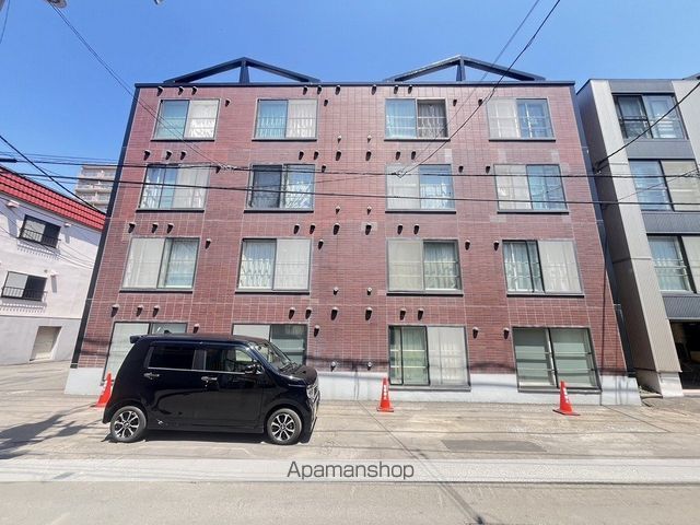 ルナハイツ南8条の外観写真