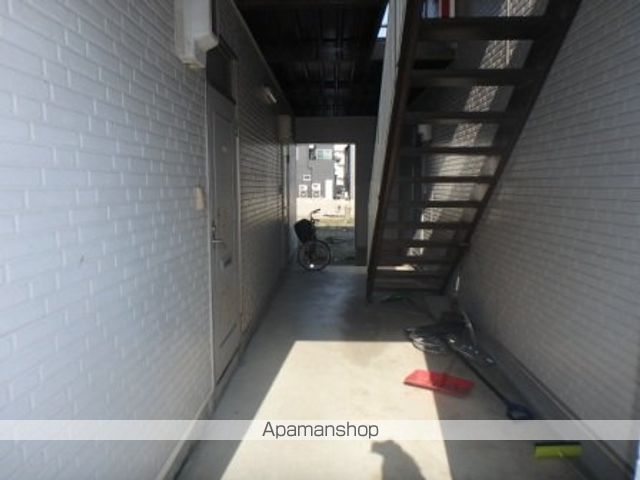 アクセスの玄関写真