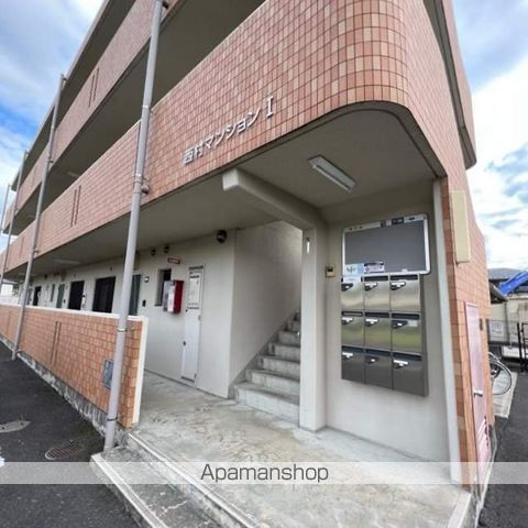 西村マンションの玄関写真