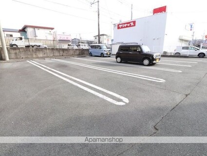 エル　パティオ[2LDK/52.54m2]の駐車場