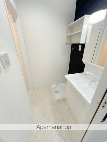 エヌエムキャトフヴァンヌフの内装写真