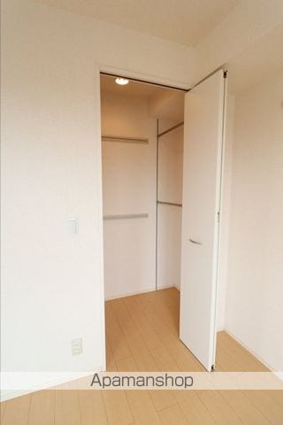 クレセントM Vの内装写真