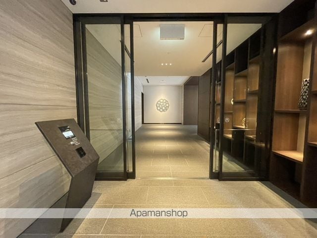 プラウドタワー川口クロスの玄関写真
