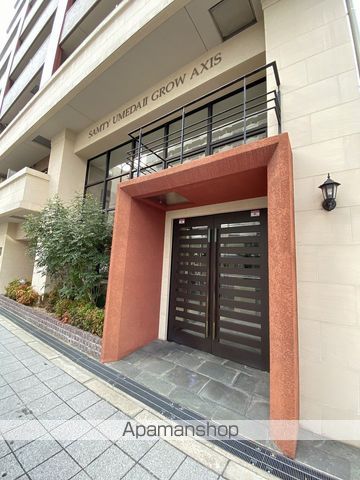 SAMTYUMEDAIIGLOWAXISの玄関写真