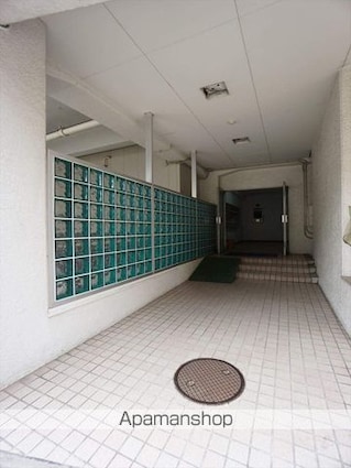 ラッフル徳川[2DK/40m2]のエントランス