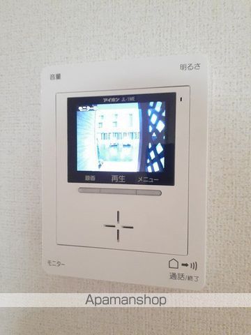 ペルソナIIIの内装写真