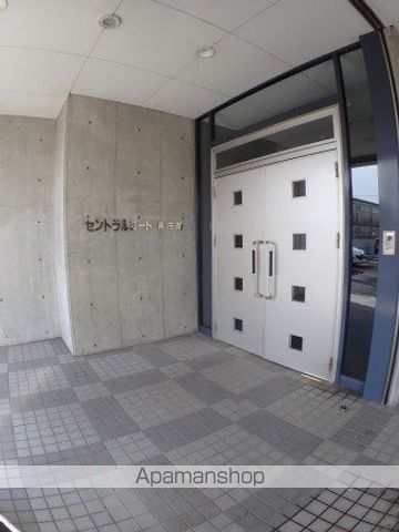 セントラルコート県庁前の玄関写真