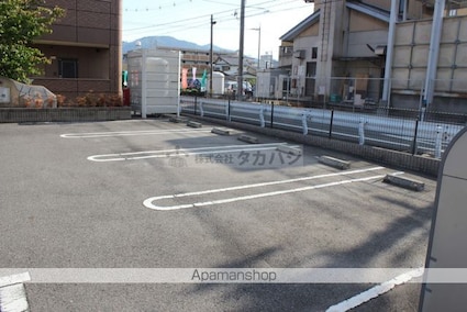 広島県福山市曙町５丁目[1K/30.96m2]の駐車場