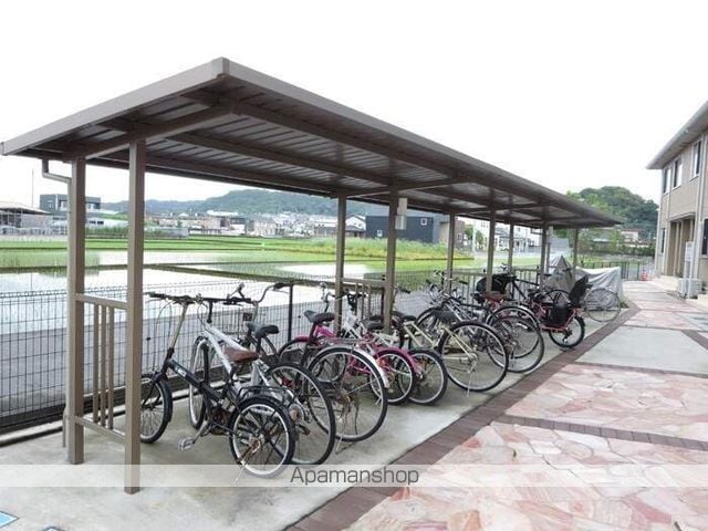 シンデン A棟の玄関写真