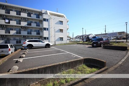 ビレッジハウス小比企２号棟[3DK/49.2m2]の駐車場