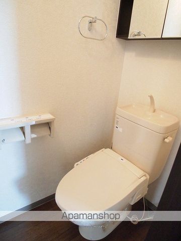 レフュージ川沿の内装写真