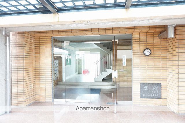 プレアール枝松の玄関写真