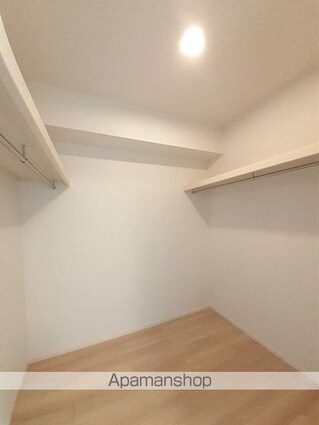 ラ・エムザ[1LDK/50.16m2]の収納