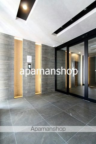 ジェノヴィアOSAKA大正の玄関写真