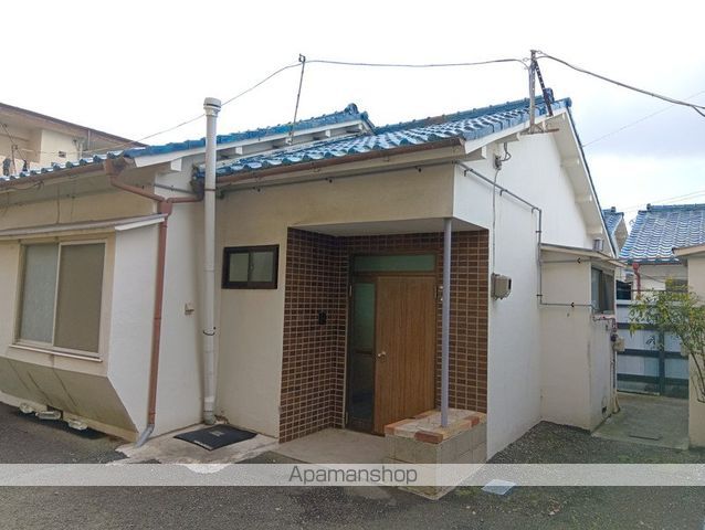 光進ハイツ長屋の外観写真