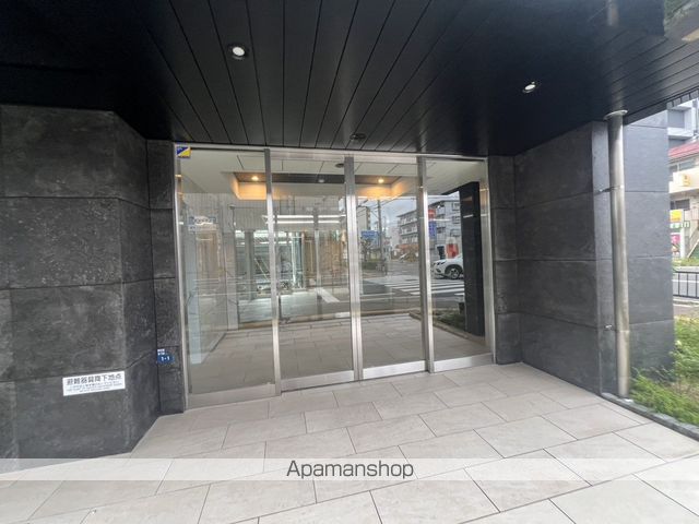 アドバンス江坂東デパールの玄関写真