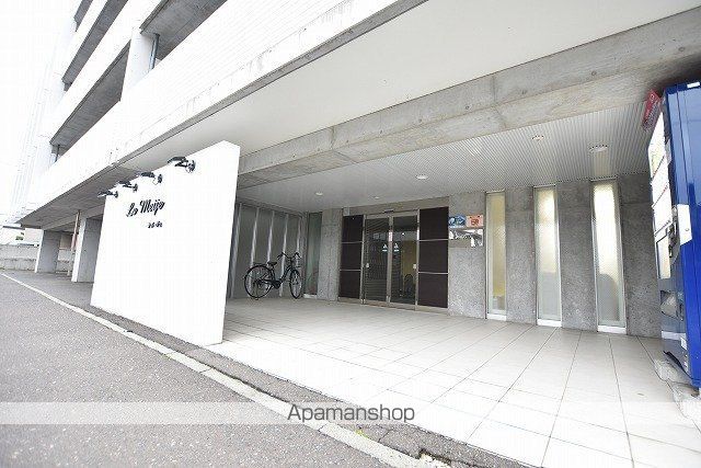 ラ・メージュの玄関写真