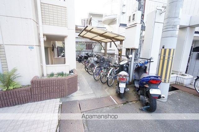 マンション ラヴィングの外観写真
