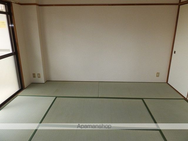ウェルハイツ東園田の内装写真