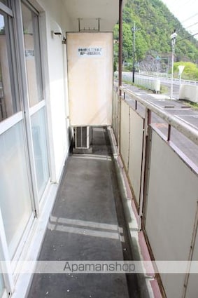 ヴィラナリー本郷１[2DK/38.46m2]のバルコニー