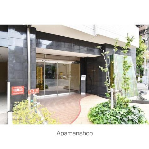 SEST 新大阪の玄関写真
