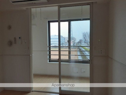 アンドロイ　アンソレイユ　Ｂ[2LDK/62.29m2]の玄関