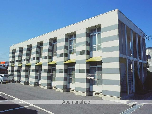 レオパレスSERENOの玄関写真