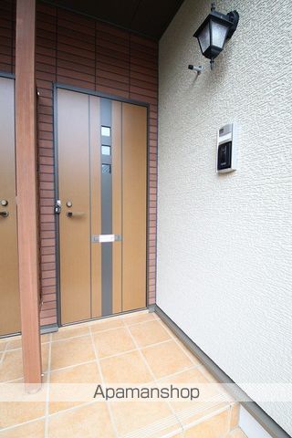 身延線 富士宮駅 徒歩19分 2階建 築12年の玄関写真