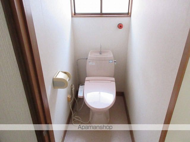 西見前トナン貸家の内装写真