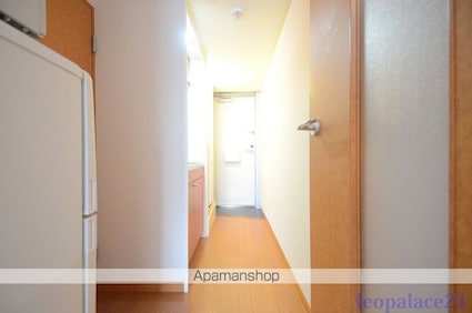 レオパレスオアゾＢ[1K/19.87m2]の玄関