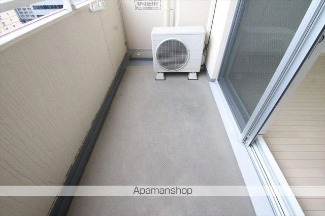 ドゥーエ江坂IIIの内装写真